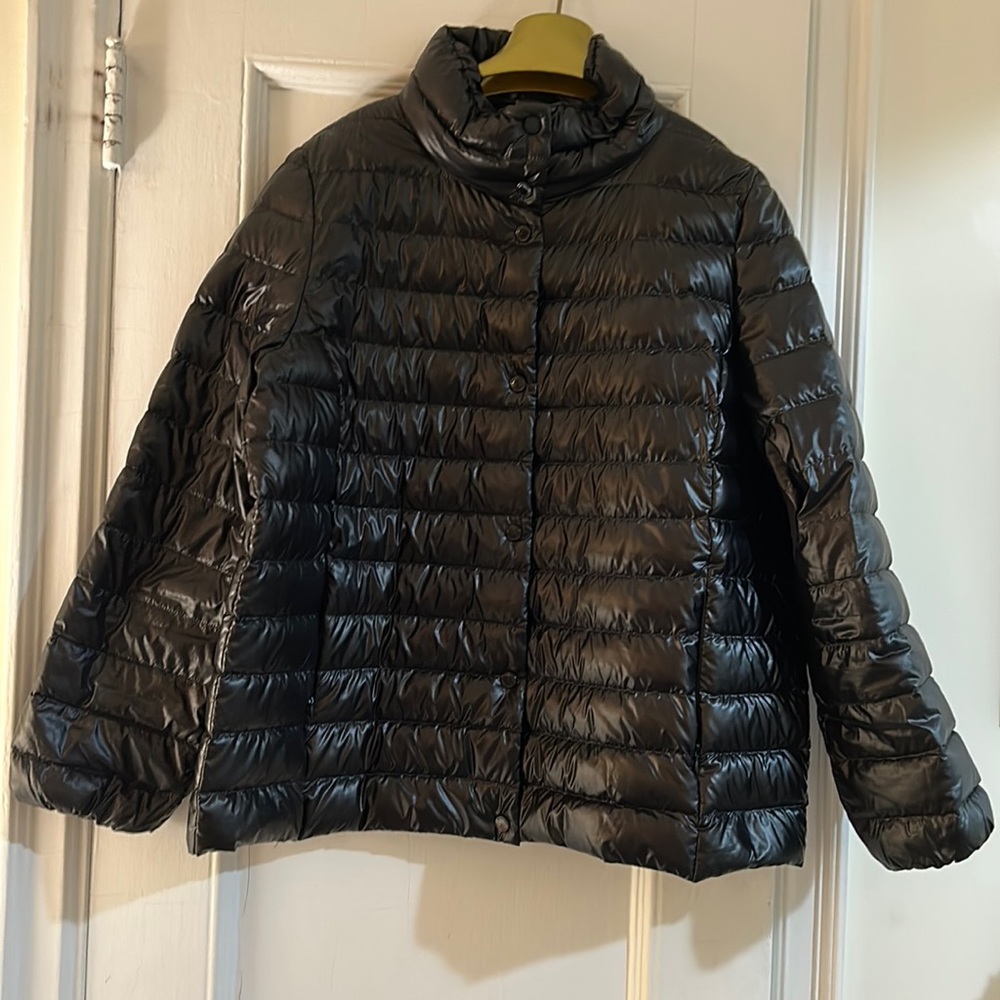 Marina Sport ( division of Max Mara)  black light puffer jacket